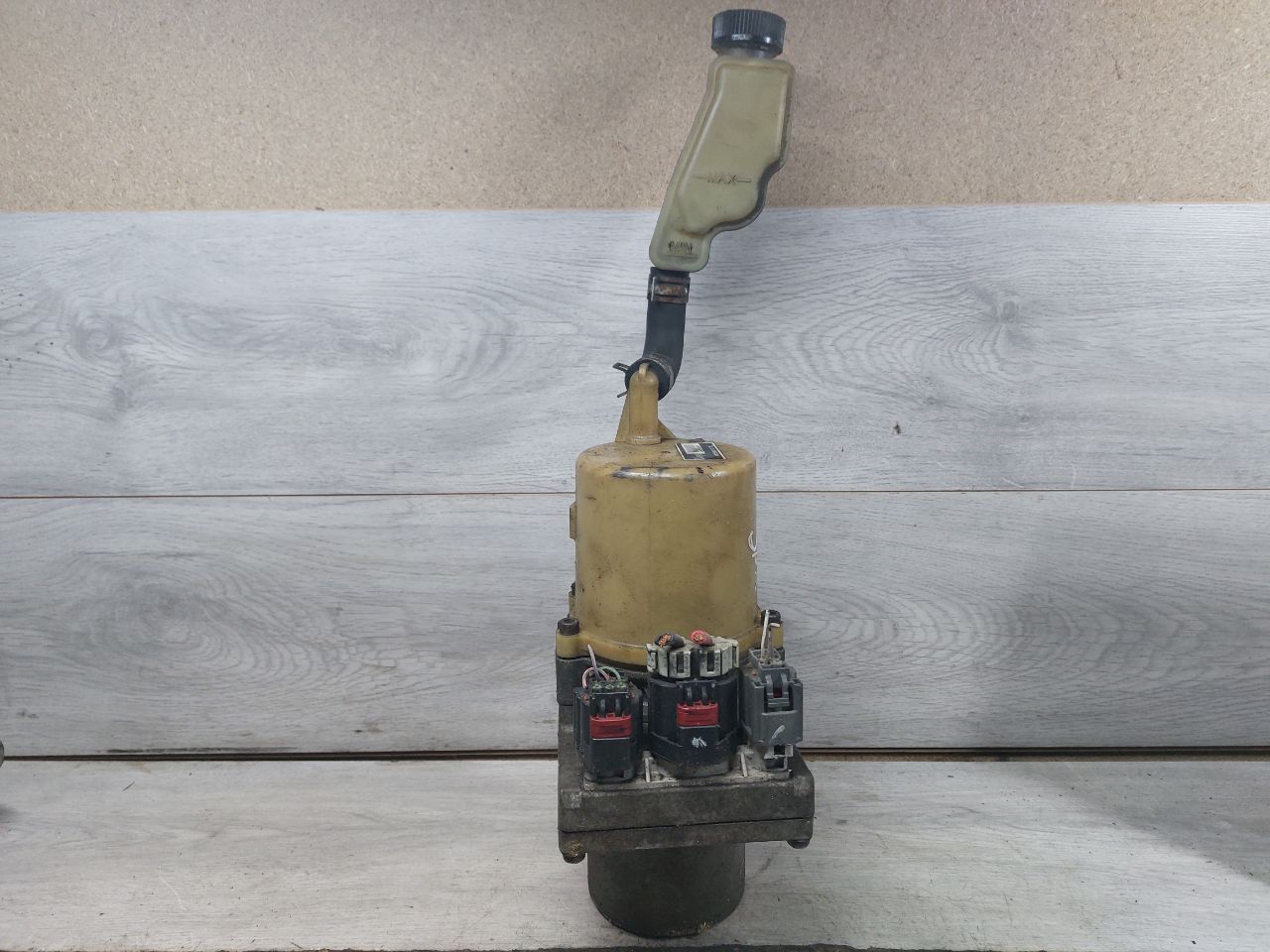 электрогидроусилитель руля Mazda 3 BK (2003 - 2005), BP4L32650E, BP4L32650F, BP4L32650G, BP4L32650H, BP4L32650J - фото №1