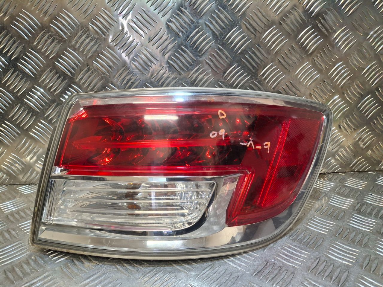 фонарь задний правый Mazda CX-9 1 поколение TB (2007 - 2009), TD1151150 - фото №1