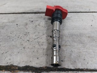 катушка зажигания Audi A4 B6 (2000 - 2006), 2.0 л., ALT, бензин, 06C905115L, 06C905115H