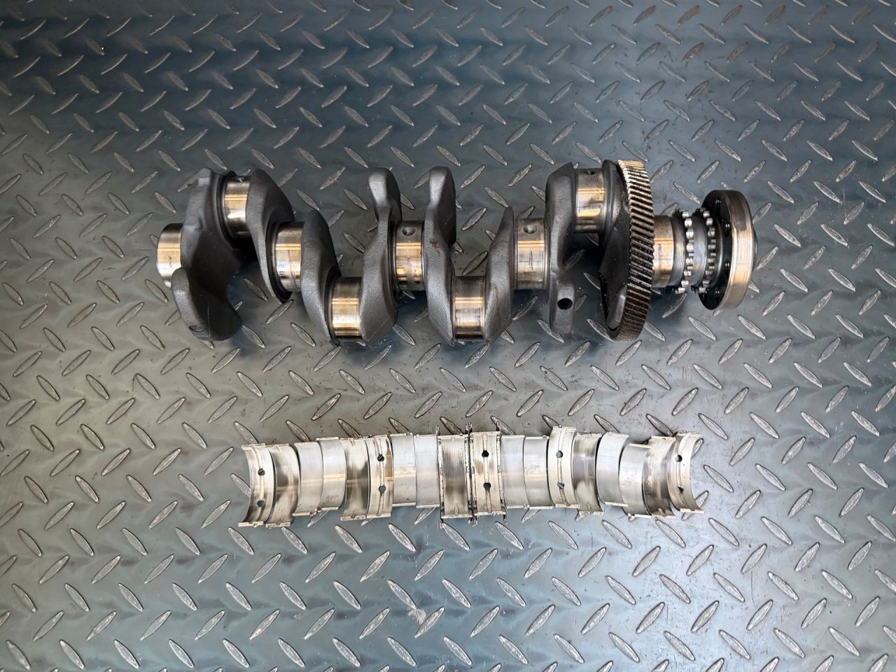 коленвал BMW X1 E84 (2009 - 2012), 2.0 л., N47 D20 C, дизель, 11217803479, 11217797975, 11218515071 - фото №1