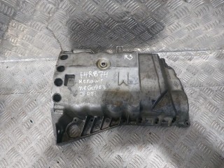 масляный поддон Renault Megane 3 поколение (2008 - 2014), 2.0 л., F4R 874, бензин, 8200833923, 8200760467