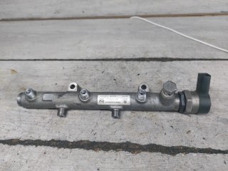 топливная рампа Volkswagen Touareg 1 поколение [рестайлинг] (2007 - 2010), 3.0 л., CASA, дизель, 059130090AH, 057130764H