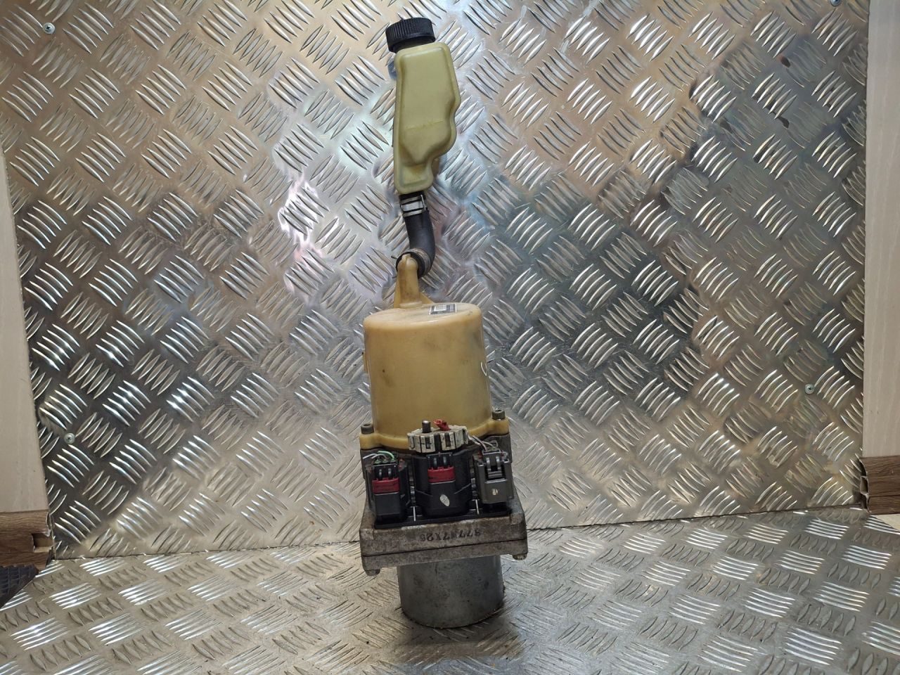 электрогидроусилитель руля Mazda 3 BK (2003 - 2005), BP4L32650E, BP4L32650F, BP4L32650G, BP4L32650H, BP4L32650J - фото №1