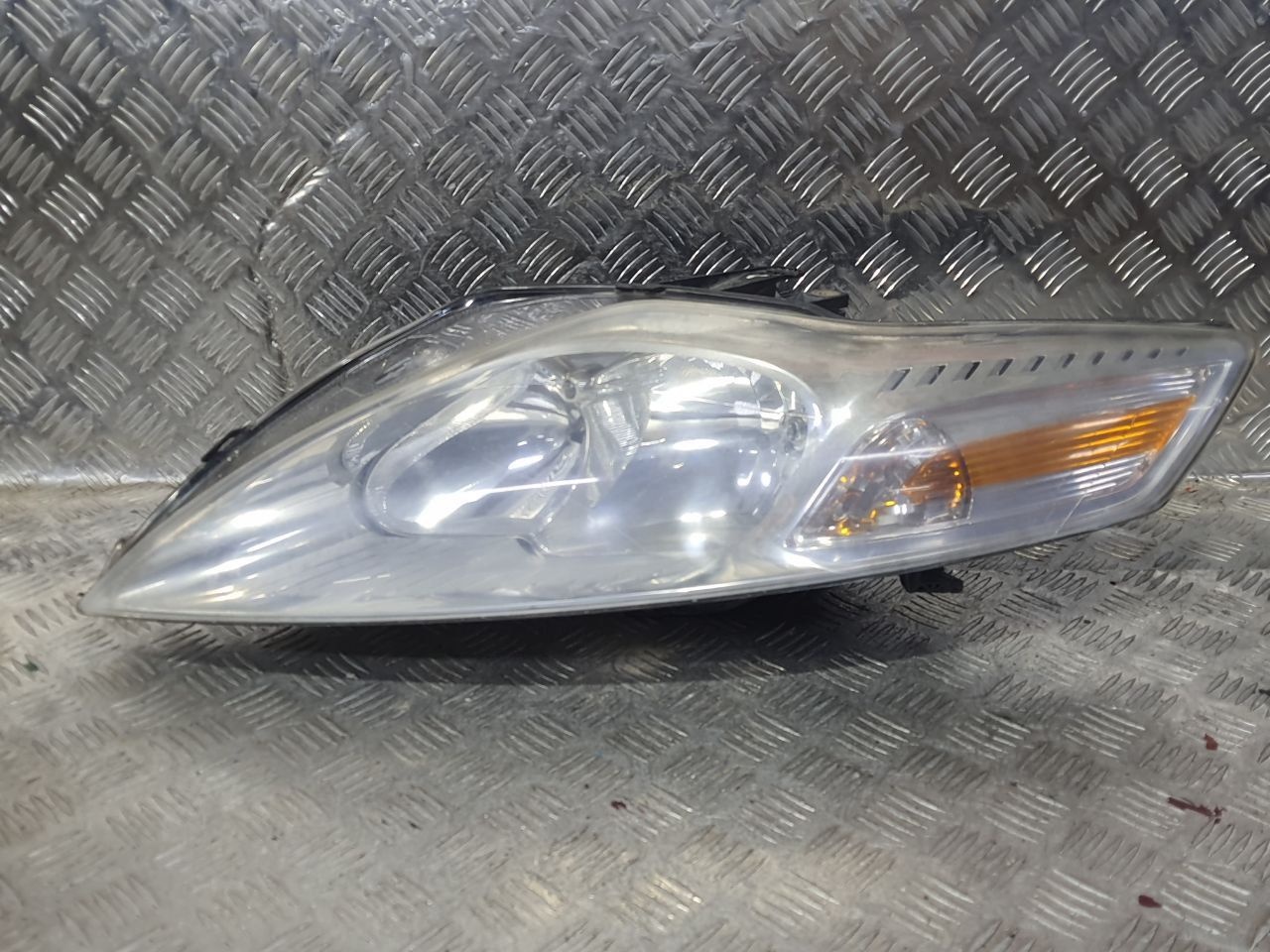 фара левая Ford Mondeo 4 поколение (2007 - 2010), 1893199 - фото №1