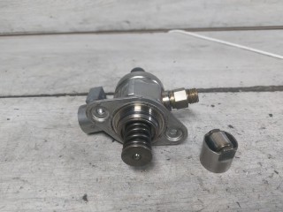 ТНВД Volkswagen Passat CC 1 поколение (2008 - 2012), 1.8 л., TSI, CDAA, бензин, 06H127025K, 06H127025N, 06H127025G, 06H127025M, 06H127025Q, 06H127025R, 06H127025E, 0261520472, 06H127025P, 06H127026, 0261520176