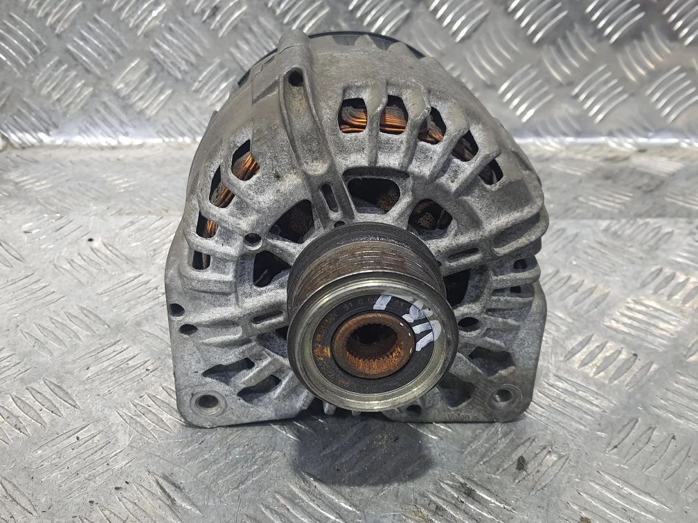 генератор Renault Scenic 3 поколение (2009 - 2012), 1.5 л., K9K 636, дизель, 231000026R, 7711497409, TG15C146 - фото №1