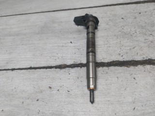 форсунка Volkswagen Tiguan 1 поколение (2007 - 2011), 2.0 л., CBAA, дизель, 03L130277, 0445116030