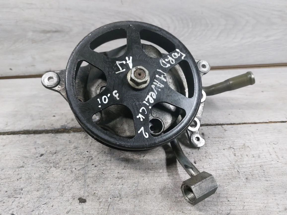 насос гидроусилителя руля Ford Maverick 2 поколение TM1 (2000 - 2004), 3.0 л., i, AJ, бензин, 4638902, YL843D639BD, 6L843D639BA - фото №1