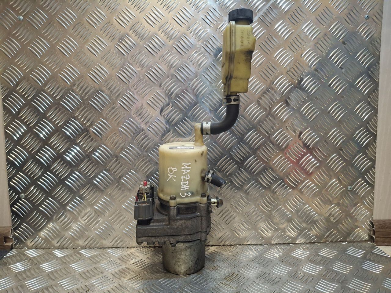 электрогидроусилитель руля Mazda 3 BK (2003 - 2005), BP4L32650E, BP4L32650F, BP4L32650G, BP4L32650H, BP4L32650J - фото №1