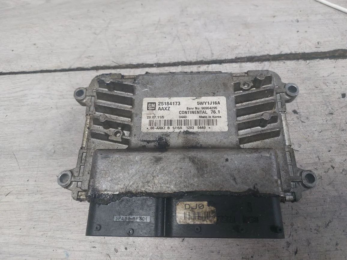 блок управления двигателем Chevrolet Cruze 1 поколение (2009 - 2012), 1.8 л., F18D4, бензин, 96964295, 25184173 - фото №1