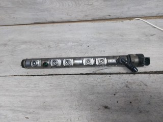 топливная рампа BMW 3 серия E90/E91/E92/E93 (2004 - 2010), 2.0 л., N47 D20 A, дизель, 0281002988, 0445214183, 13537809128, 13537800601, 0281002949, 780912804