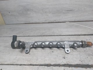 топливная рампа Audi A4 B8/8K (2007 - 2011), 2.0 л., TDi, CAGA, дизель, 03L130089A