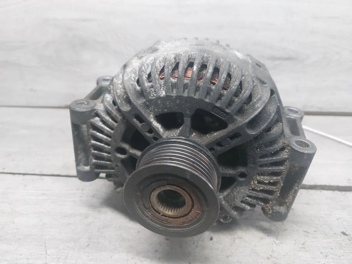 генератор Audi A6 4F/C6 (2004 - 2008), 2.0 л., TFSI, BPJ, бензин, 06E903016D, TG16C014 - фото №1