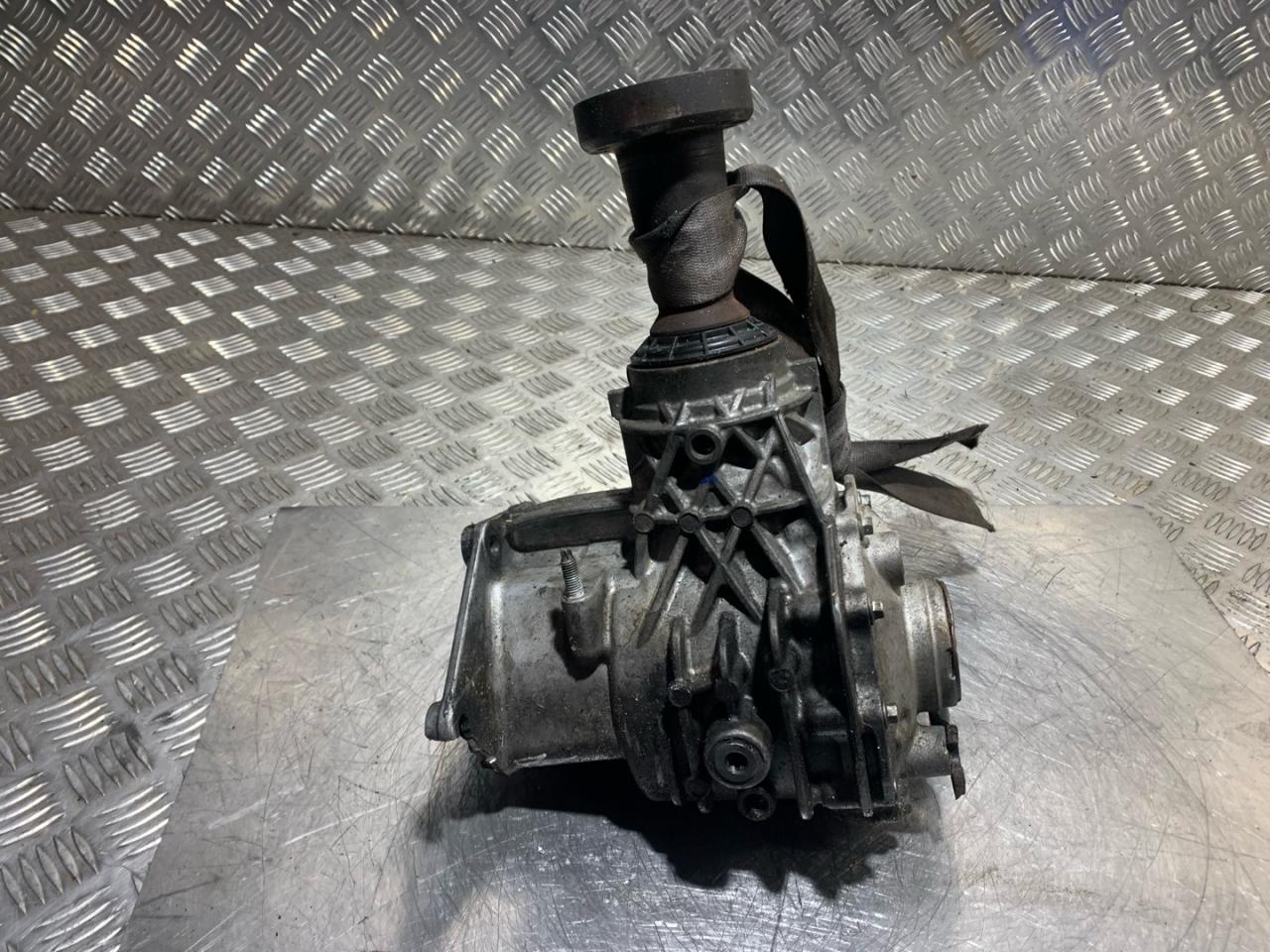 раздаточная коробка Ford Kuga 2 поколение (2013 - 2026), 2.0 л., TDCi, UFMA, дизель, робот, 2215448, CV617L486JG, CV617L486JD, CV617L486JH, CV617L486JF - фото №1