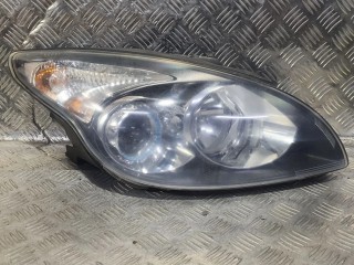 фара правая Hyundai i30 1 поколение FD (2007 - 2010), правый руль