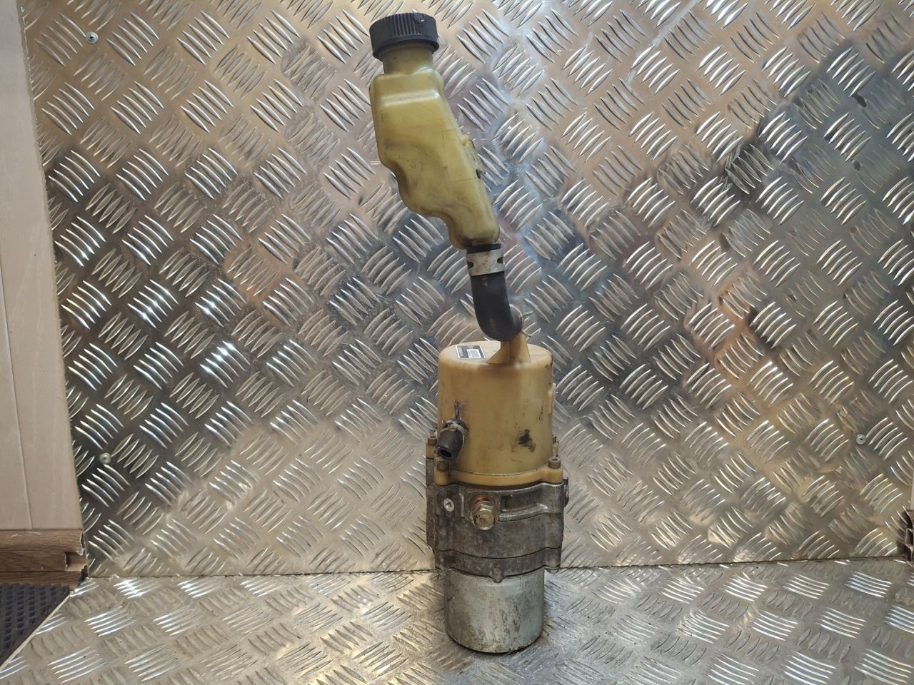 электрогидроусилитель руля Mazda 3 BK (2003 - 2005), BP4L32650E, BP4L32650F, BP4L32650G, BP4L32650H, BP4L32650J - фото №1