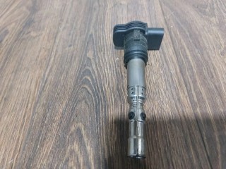 катушка зажигания Audi A6 C5 [рестайлинг] (2001 - 2005), 2.7 л., ARE, бензин, 06A905115D