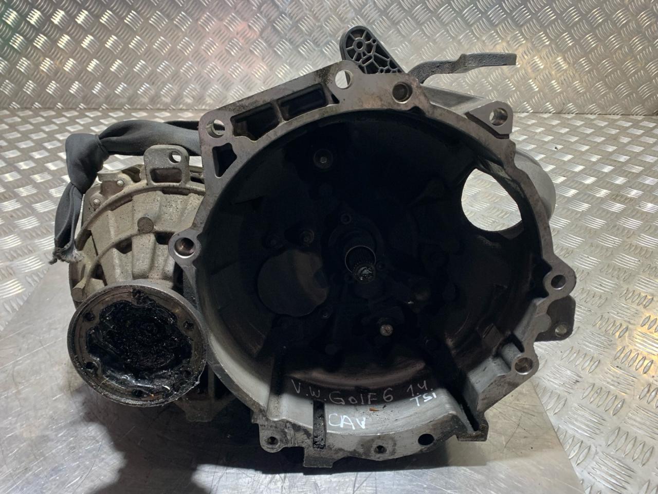 КПП механическая (МКПП) Volkswagen Golf 6 поколение (2008 - 2012), 1.4 л., TSI, CAVD, бензин, МКПП, передний привод, 02S300046P, KWB - фото №1