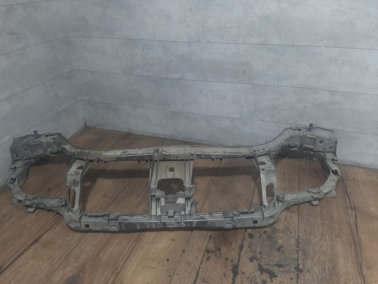 передняя панель крепления облицовки (телевизор) Ford Mondeo 4 поколение (2007 - 2010), 1549565, 1711073 - фото №1