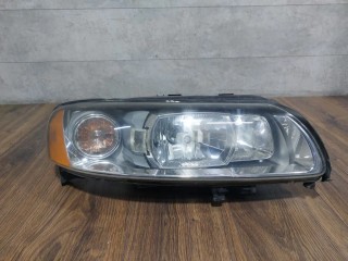 фара правая Volvo XC70 1 поколение [рестайлинг] (2004 - 2007), правый руль, 30698854