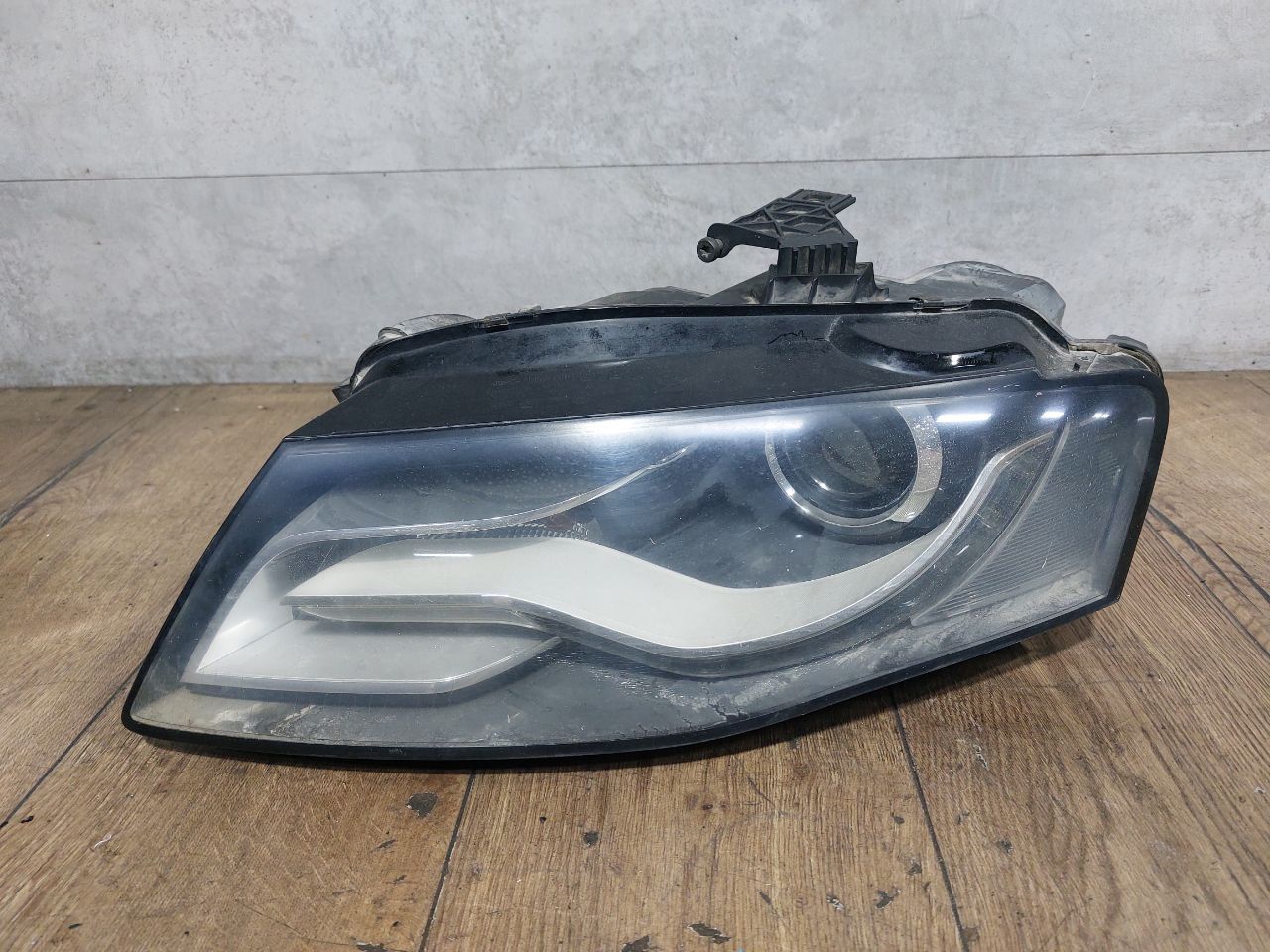 фара левая Audi A4 B8/8K (2007 - 2011), 8K0941029AJ - фото №1