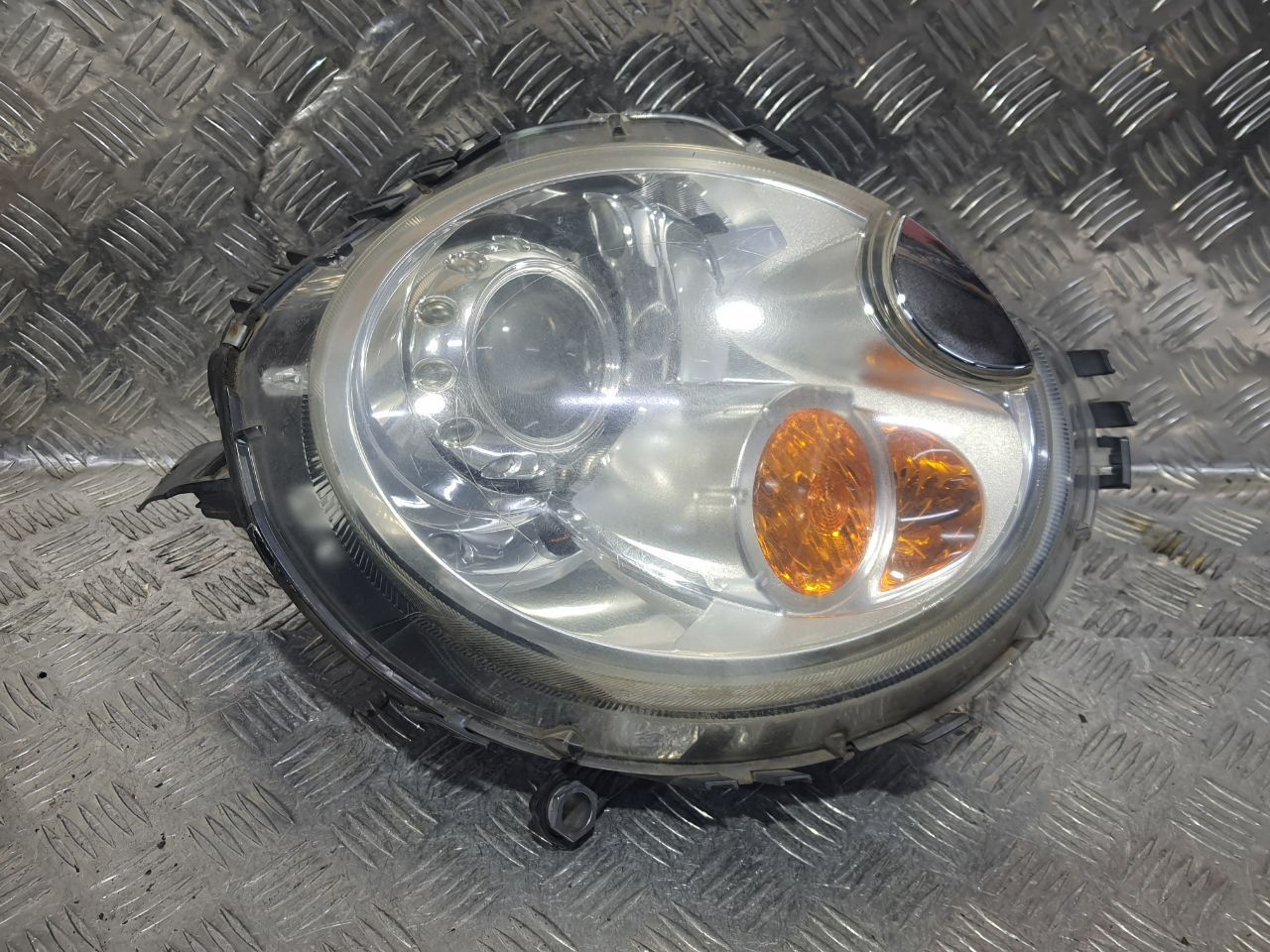 фара правая Mini Cooper 2 поколение (2006 - 2010), правый руль, 63127269984 - фото №1