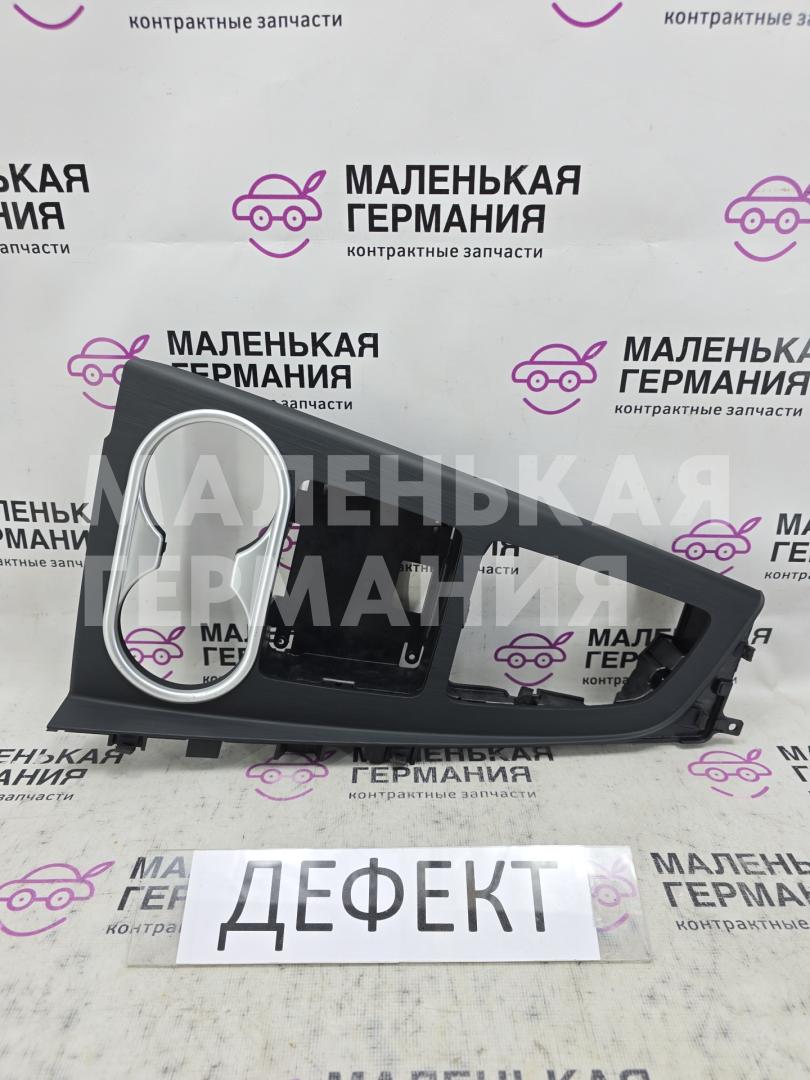 Декоративная накладка центральной консоли Audi A5 F5 2018, 2.0 л., CVKB, бензин, АКПП, белый металлик 2y / s9r, хетчбэк 5 дв., правый руль, 8W2864241A, 8W2864261AA - фото №1