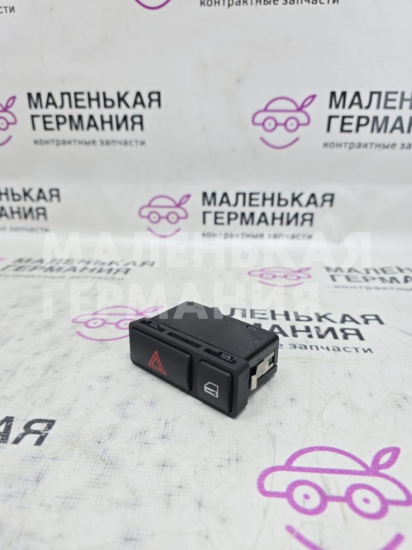 кнопка аварийной сигнализации BMW Z4 E85 2004, 3.0 л., M54 B30 (306S3), бензин, робот, titansilber metallic (354), кабриолет, 61318368920, 8368920 - фото №1