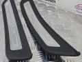 комплект накладок на пороги (внутренние) BMW 5 серия G30/G31 G30 2018, 2.0 л., B48 B20 A, бензин, АКПП, черный 475, седан, задний привод, правый руль, 51477398321, 7398321, 51477381330, 7381330, 51477381329, 7381329 - фото №16
