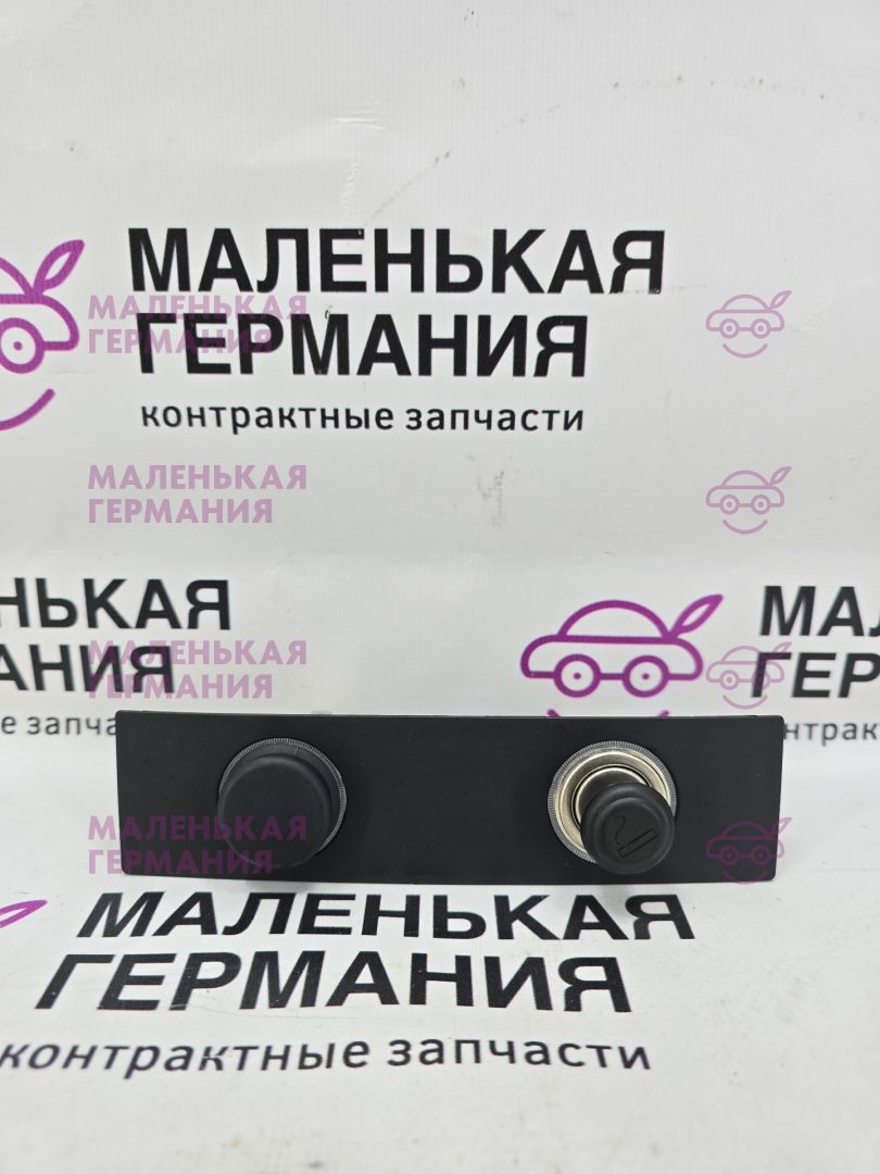 гнездо прикуривателя BMW X6 F16 2014, 3.0 л., N55 B30 A, бензин, АКПП, красный, правый руль, 51169252009, 61349316116, 9252009, 9316116 - фото №1
