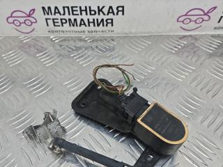 датчик дорожного просвета передний Mercedes-Benz E-Класс W212 [рестайлинг] W212 2014, 2.0 л., M 274.920, бензин, АКПП, 149 u белый, седан, задний привод, правый руль, A0045429918, A2123200943