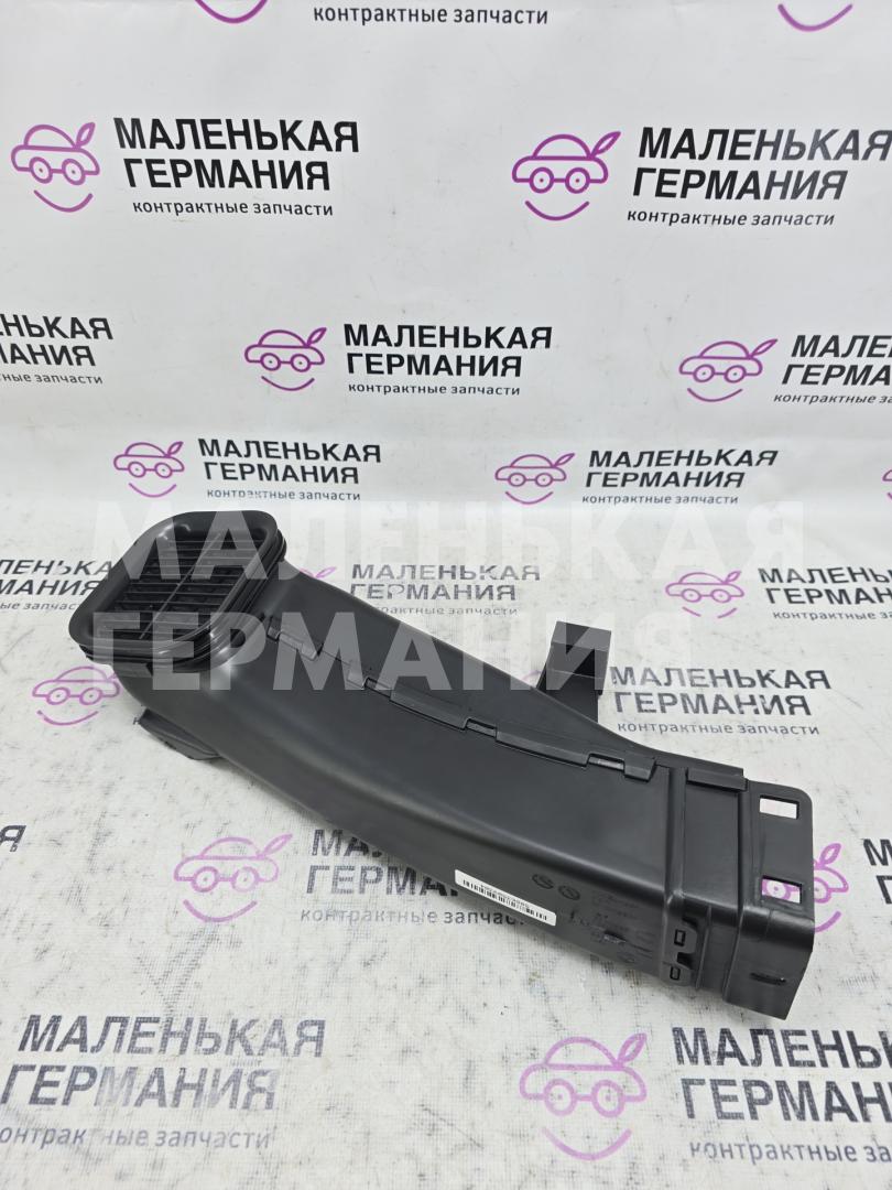 воздухозаборник BMW X5 G05 (2018 - 2026), 3.0 л., B58B30C, бензин, черный, полный привод, 13718635093, 8635093 - фото №1