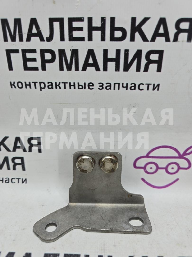 кронштейн (крепление) BMW X1 F48 2017, 2.0 л., B48 A20 B, бензин, АКПП, alpinweiss 3 (300), полный привод, правый руль, 22316853449, 6853449 - фото №1