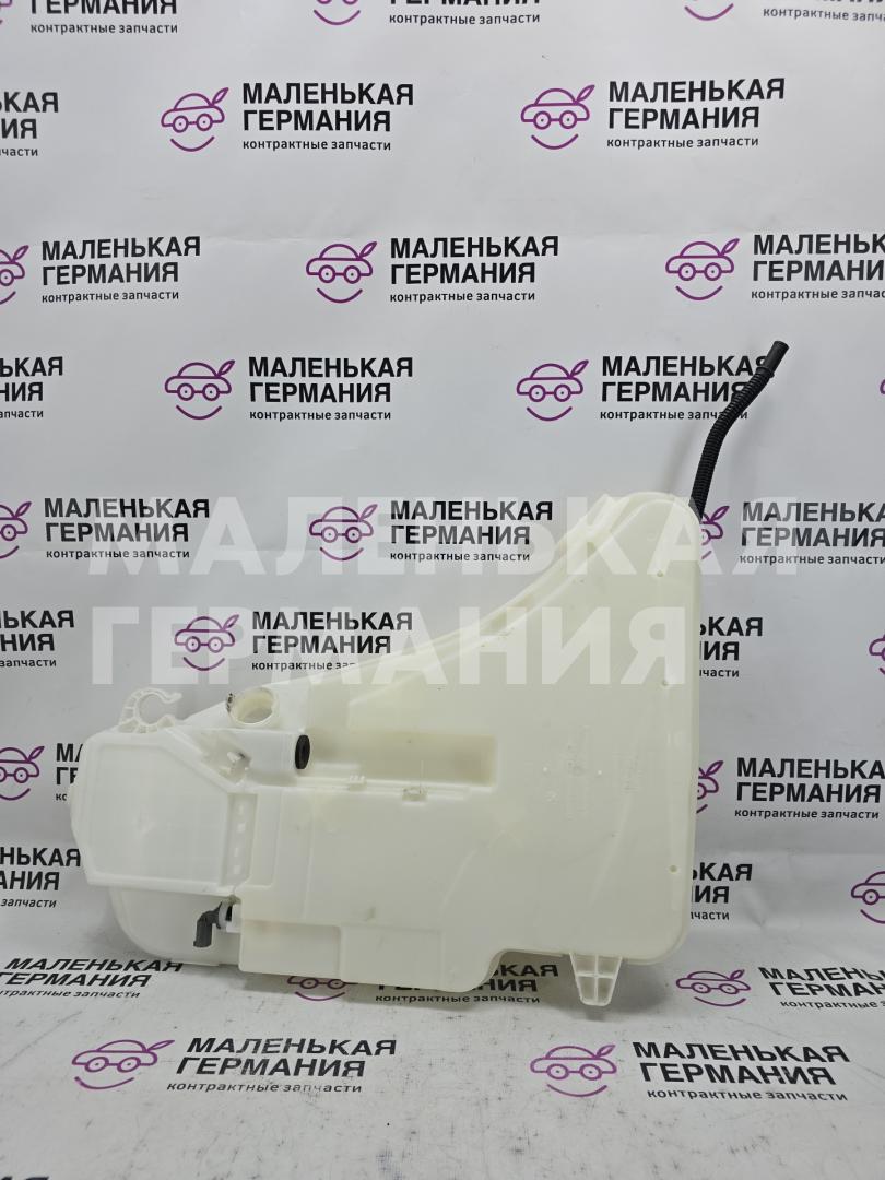 бачок омывателя BMW 6 серия F06/F12/F13 2012, 4.4 л., N63 B44 B, бензин, АКПП, alpinweiss 3 (300), хетчбэк 5 дв., задний привод, правый руль, 8050439, 7269663, 7269664, 7269665, 7269666 - фото №1
