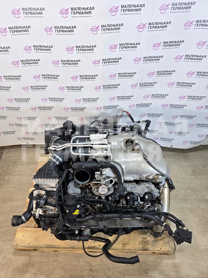 двигатель BMW M5 F10 2012, 4.4 л., S63 B44 B, бензин, робот, 300 alpinweiss 3, седан, задний привод, правый руль - фото №1