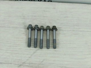 болт BMW 5 серия F07/F10/F11 F10 2011, 2.0 л., N47 D20 C, дизель, АКПП, седан, полный привод, 07129906677, 9906677