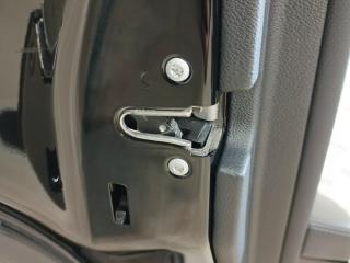 замок двери задней левой Mercedes-Benz E-Класс W212/S212/C207/A207 W212 2012, 1.8 л., M 271.860, бензин, АКПП, 040 черный, седан, задний привод, правый руль, A2047302735