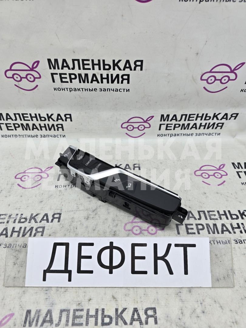 кнопки центрального подлокотника BMW X3 G01 2019, 2.0 л., B48B20C, бензин, АКПП, c1m phytonic-blau metallic, внедорожник 5 дв., полный привод, 61316993947, 61316843947, 6993947, 6843947 - фото №1