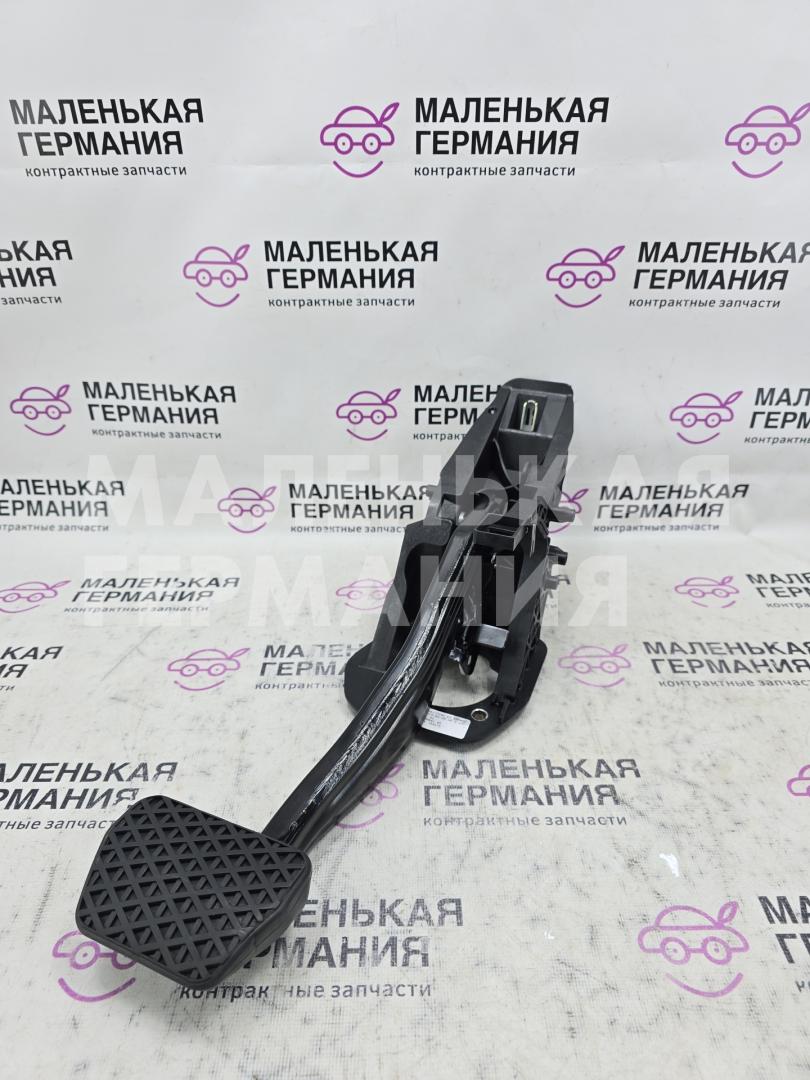 педаль тормоза BMW 5 серия G30/G31 G30 2018, 2.0 л., B48 B20 A, бензин, АКПП, a96 mineral-weiss metallic, седан, задний привод, правый руль, 35006861772, 6861772 - фото №1