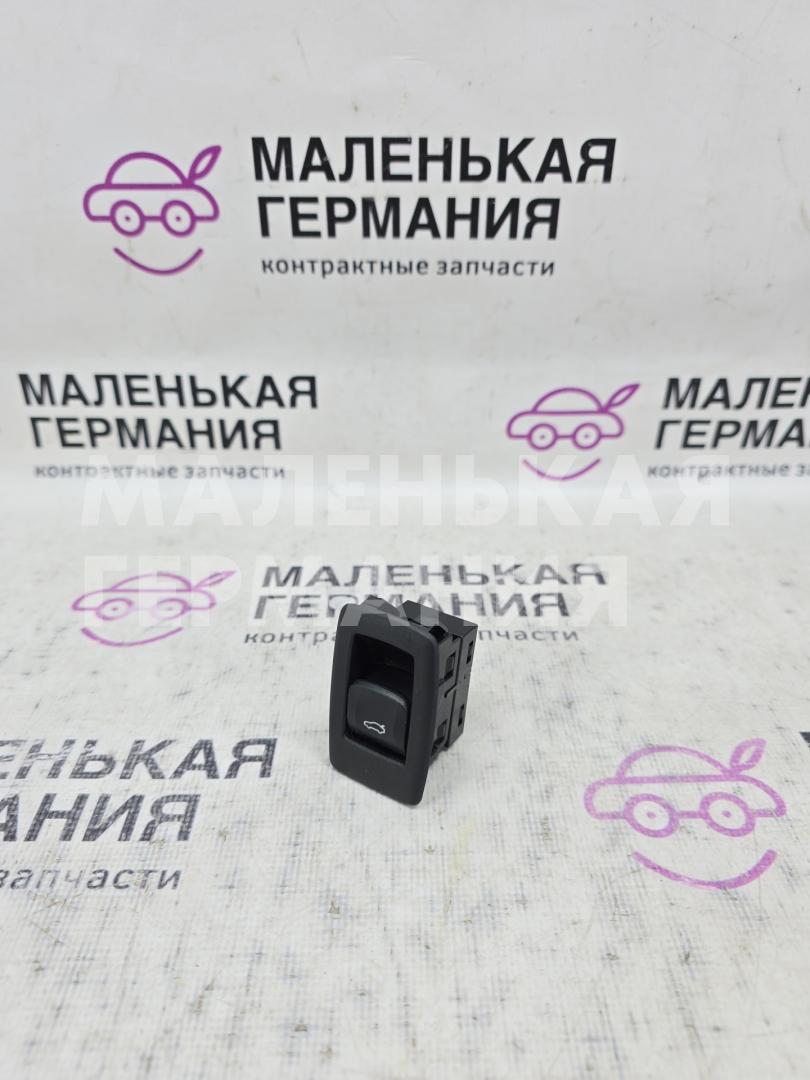 кнопка открытия багажника BMW 5 серия G30/G31 G30 2017, 2.0 л., B48 B20 A, бензин, АКПП, b65 jatoba brown metallic, седан, задний привод, правый руль, 61319327029, 9327029, 3176963 - фото №1