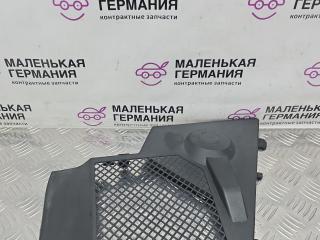 водосток планки обтекателя (жабо) прав. Mercedes-Benz C-Класс W205/S205/C205 W205.042 2014, 2.0 л., M 274.920, бензин, АКПП, 755 серый, седан, задний привод, правый руль