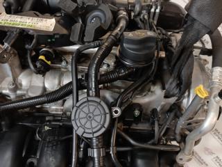 трубка вентиляции картерных газов Mercedes-Benz GLA-Класс X156 2014, 2.0 л., M 270.920, бензин, робот, белый, хетчбэк 5 дв., полный привод, правый руль, A2700180000, A2700105401, A2700180300