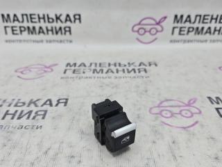 кнопка стеклоподъемника двери передней левой Audi A4 B9 2017, 2.0 л., CVKB, бензин, МКПП, s9/x5q синий металлик, седан, передний привод, правый руль, 4M0959855