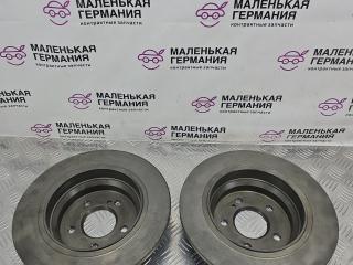 диски тормозные (комплект) Mercedes-Benz E-Класс W212/S212/C207/A207 W212 2012, 1.8 л., M 271.860, бензин, АКПП, 040 черный, седан, задний привод, правый руль, A0004231012, A0004211112