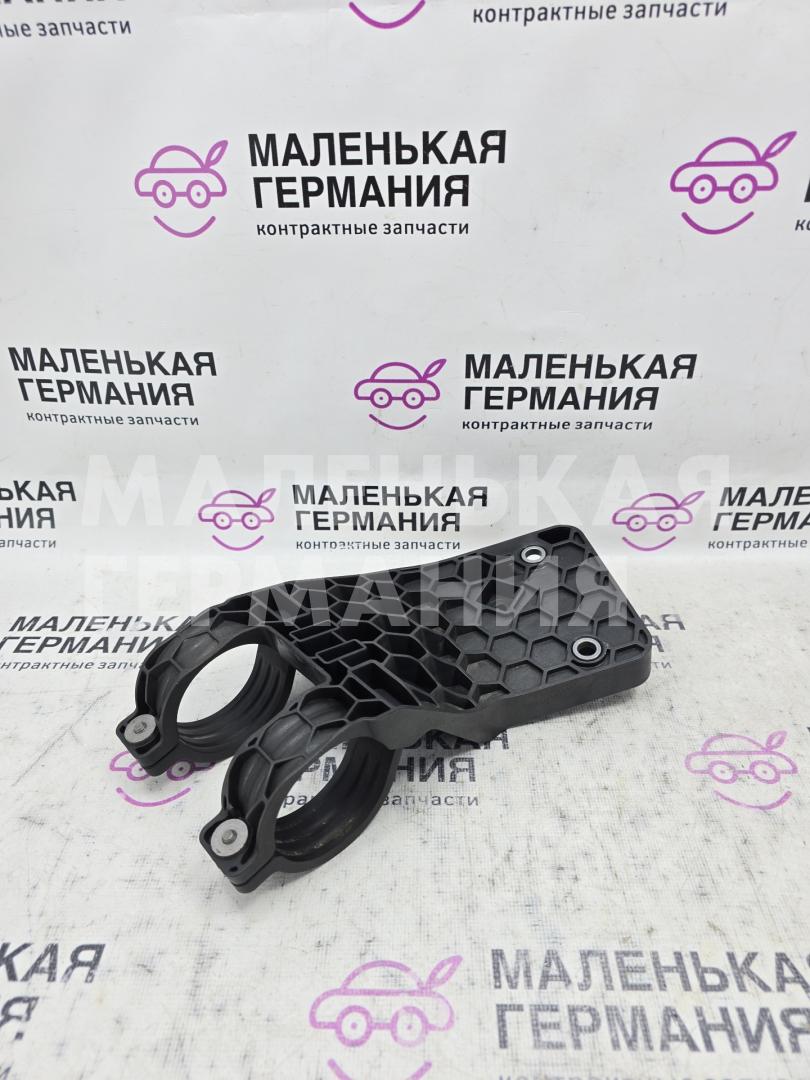 кронштейн топливного фильтра BMW X5 F15 (2013 - 2018), 3.0 л., N57 D30 A, дизель, АКПП, 16117206504, 7206504, 70312332, 70347023, 13327796063, 7796063, 70314607 - фото №1