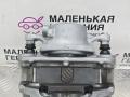 суппорт передний правый BMW 5 серия G30/G31 G30 2018, 2.0 л., B48 B20 A, бензин, АКПП, a96 mineral-weiss metallic, седан, задний привод, правый руль, 34106882256, 6882256, 34106872800, 6872800 - фото №3