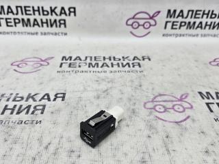 разъем AUX / USB BMW M5 F10 2012, 4.4 л., S63 B44 B, бензин, робот, 300 alpinweiss 3, седан, задний привод, правый руль, 84109237656, 9237656