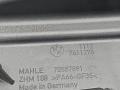 клапанная крышка BMW X1 F48 2017, 2.0 л., B48 A20 B, бензин, АКПП, alpinweiss 3 (300), полный привод, правый руль, 11127611278, 7611278, 70557893, 70557906, 70557901, F608H591, 782554000, 8619360 - фото №8