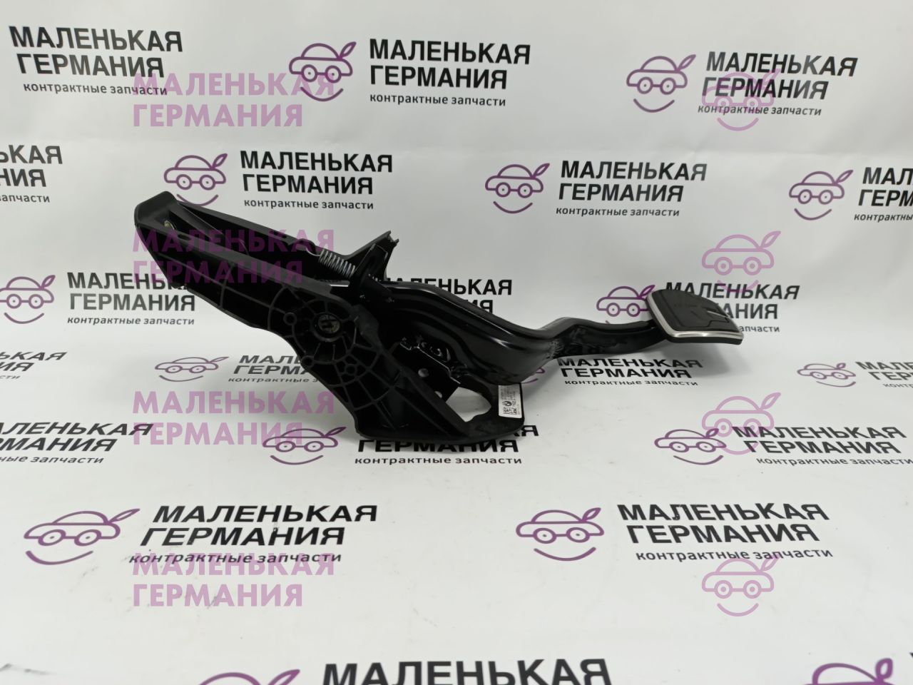 педаль тормоза BMW 5 серия G30/G31 G30 2019, 4.4 л., N63 B44 C, бензин, АКПП, carbonschwarz metallic (416), седан, полный привод, 35006866485, 6866485, 6874285 - фото №1