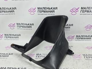 воздуховод (дефлектор) радиатора BMW M5 F10 2012, 4.4 л., S63 B44 B, бензин, робот, 300 alpinweiss 3, седан, задний привод, правый руль, 51748047397, 8047397